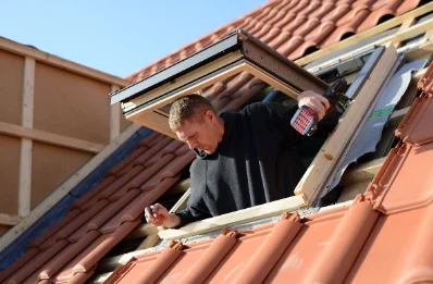 Pose de fenêtres de toit Velux à Étourvy